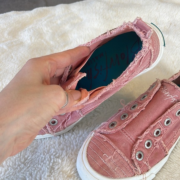 Women’s shoes - Picture 3 of 8